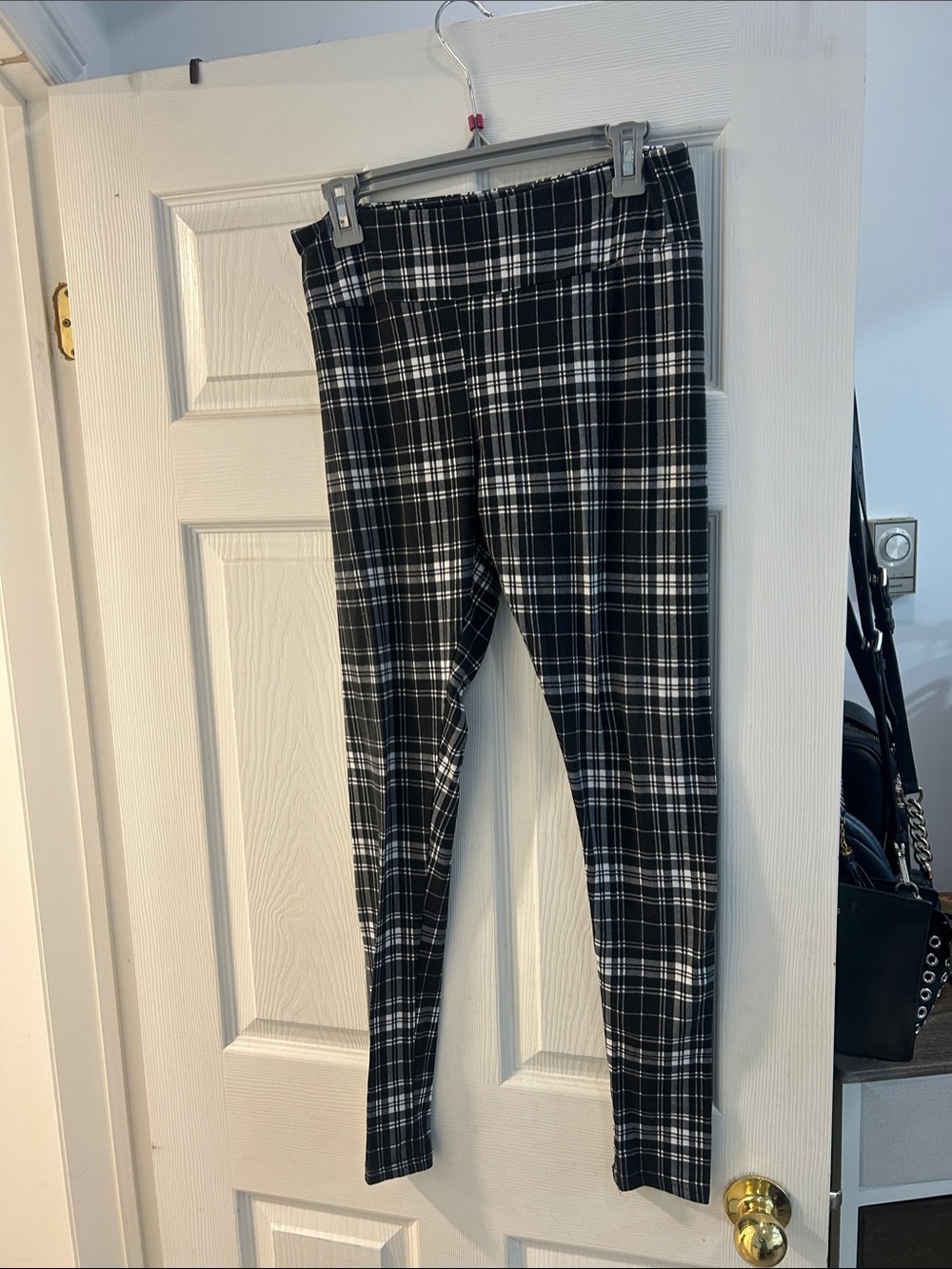 Streetwear Society Black & White Plaid Skinny Leggings
